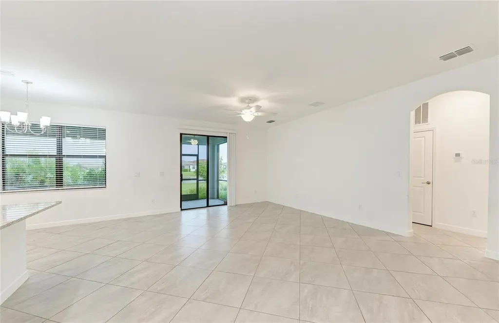 5325 Coral Reef Way Bradenton FL 34211