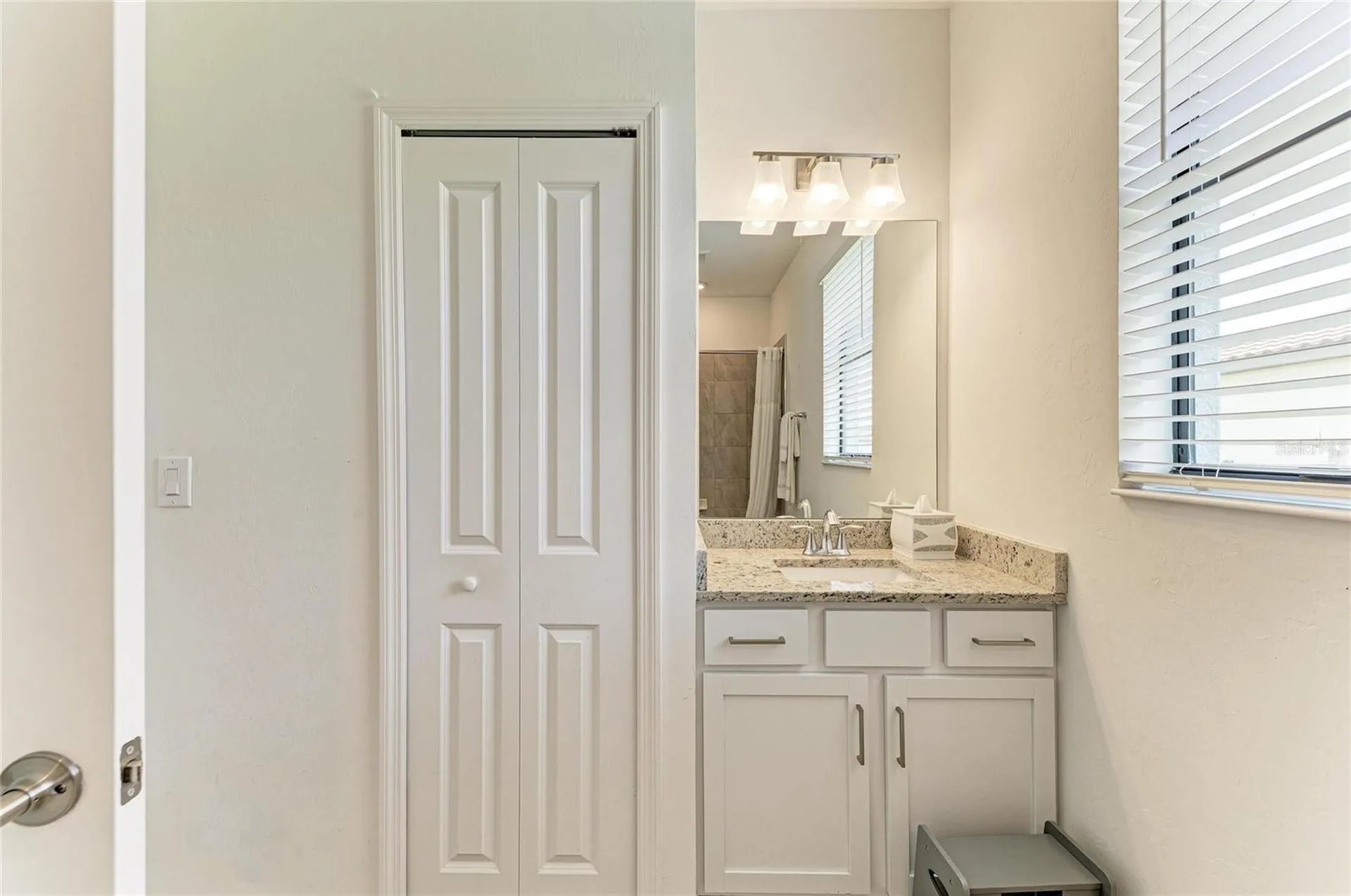 5325 Coral Reef Way Bradenton FL 34211