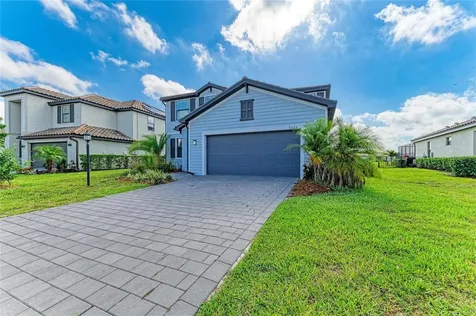 5325 Coral Reef Way Bradenton FL 34211