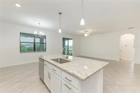 5325 Coral Reef Way Bradenton FL 34211