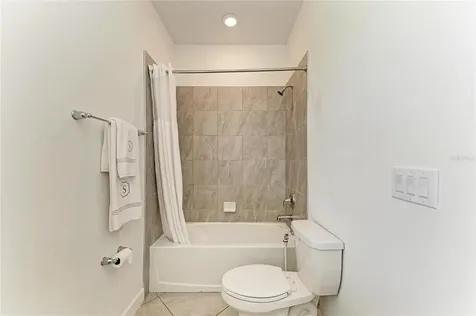 5325 Coral Reef Way Bradenton FL 34211