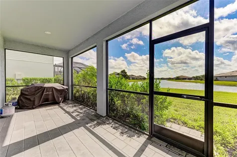 5325 Coral Reef Way Bradenton FL 34211
