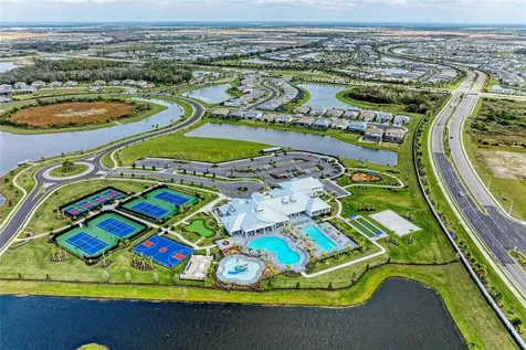 5325 Coral Reef Way Bradenton FL 34211