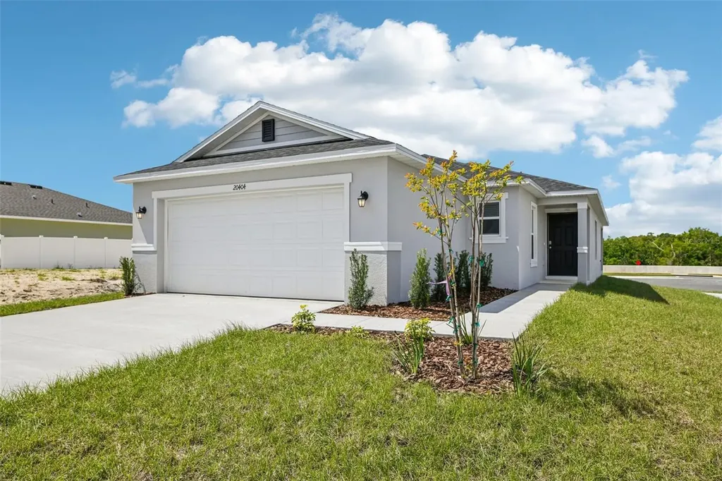 20404 Lavender Bloom Loop Mount Dora FL 32757