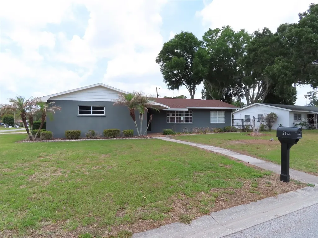 5702 Jacaranda Avenue Lakeland FL 33809