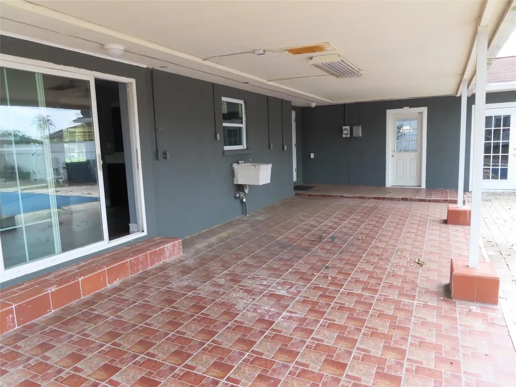 5702 Jacaranda Avenue Lakeland FL 33809