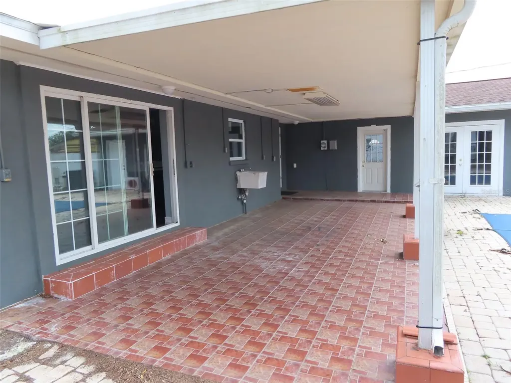 5702 Jacaranda Avenue Lakeland FL 33809