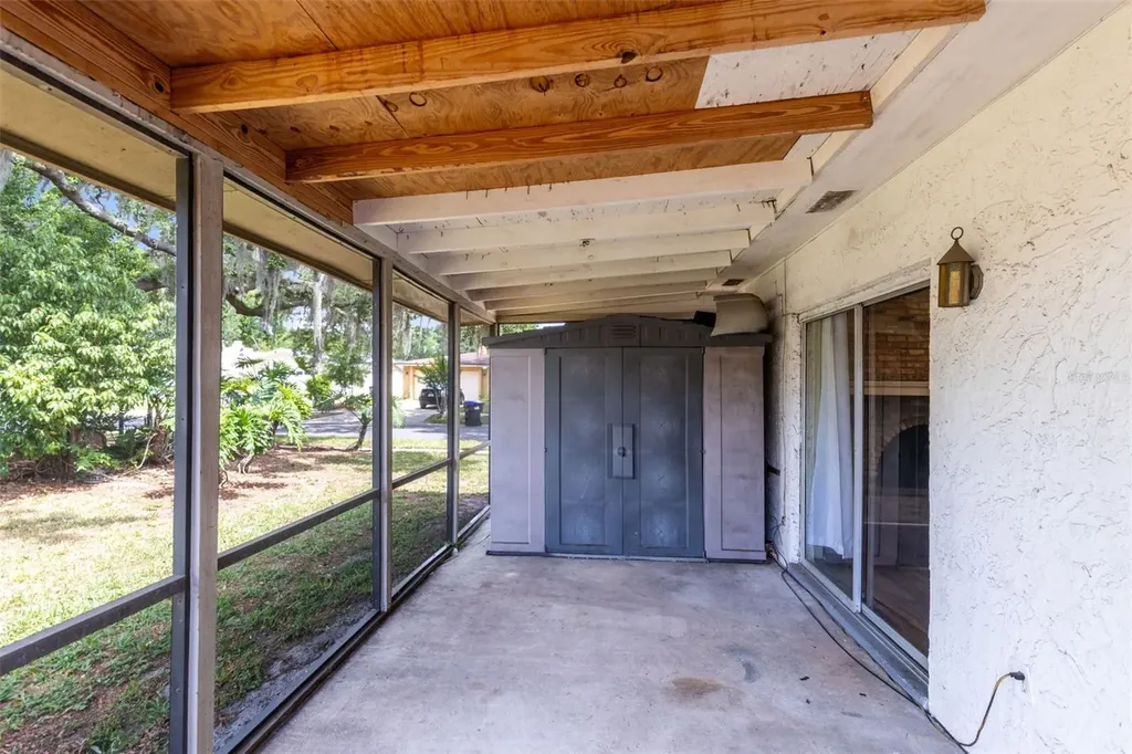 8698 Hillside Drive Orlando FL 32810