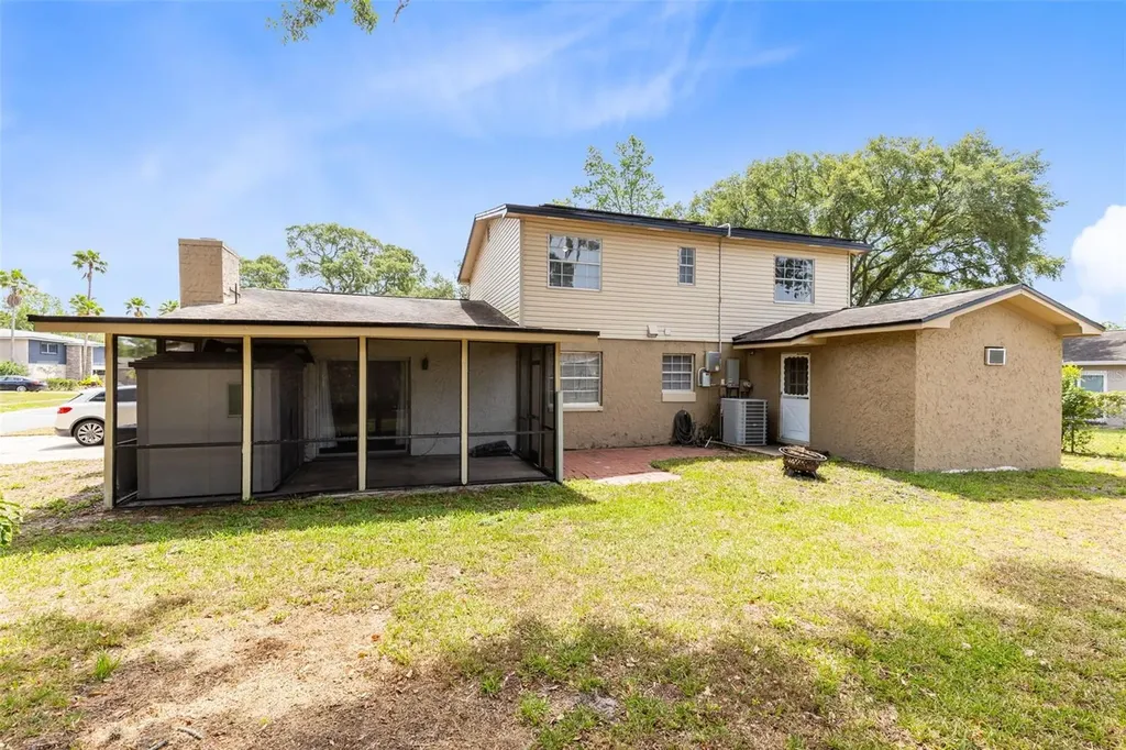8698 Hillside Drive Orlando FL 32810