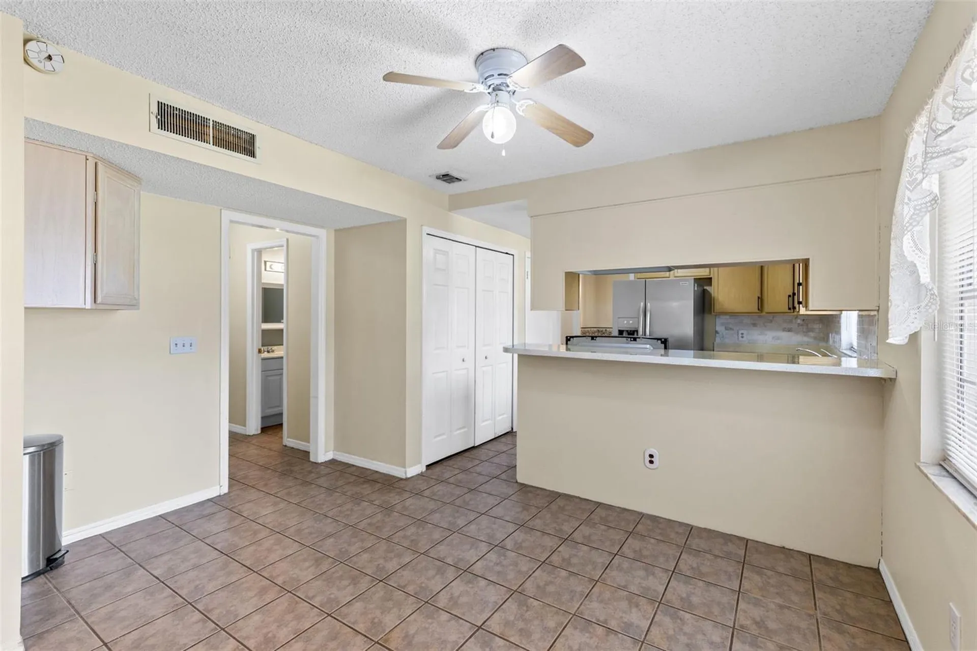 8698 Hillside Drive Orlando FL 32810