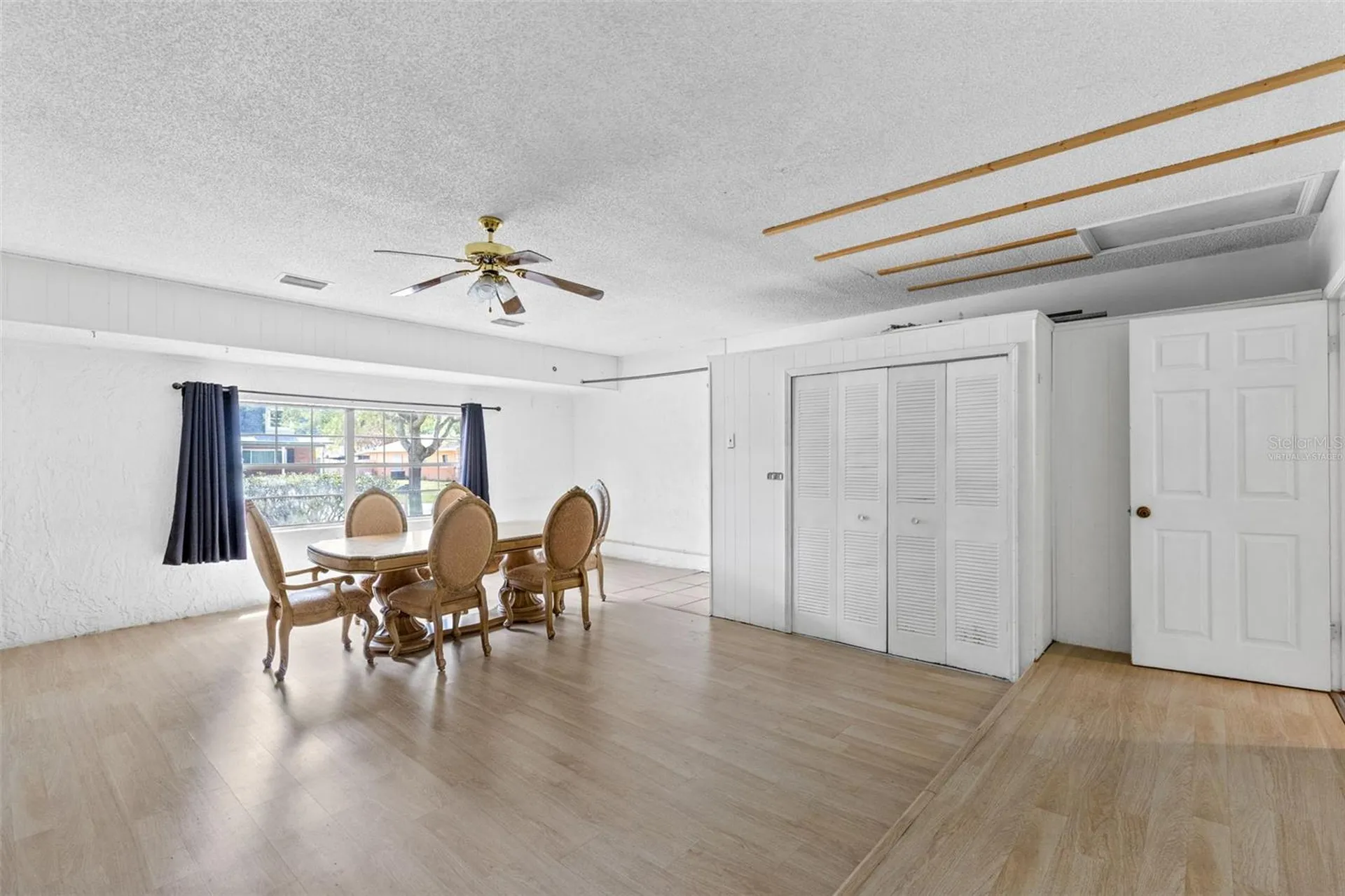 8698 Hillside Drive Orlando FL 32810