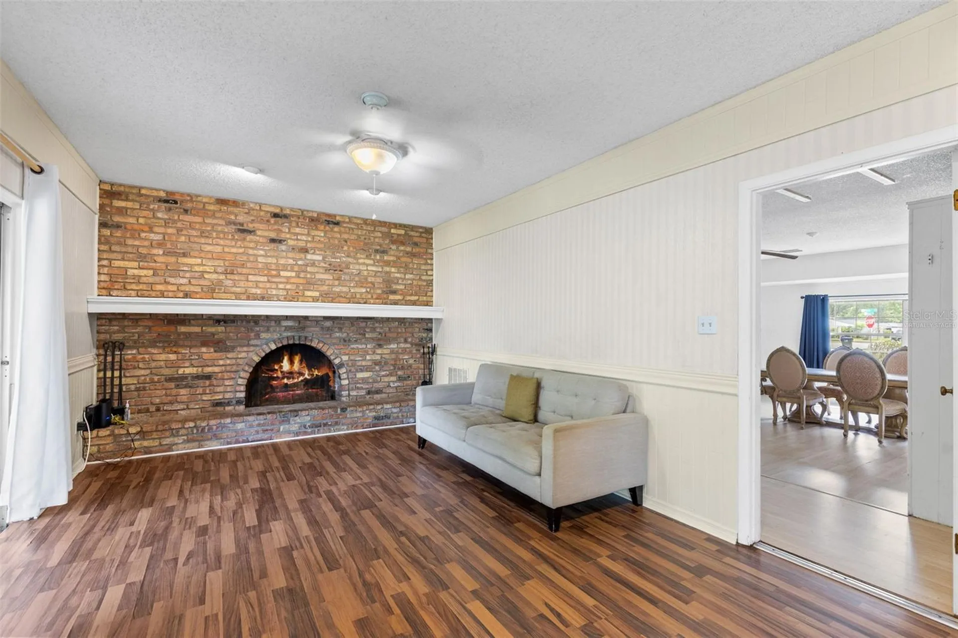 8698 Hillside Drive Orlando FL 32810