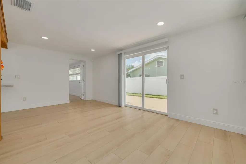 2631 Oakbrook Drive Largo FL 33770