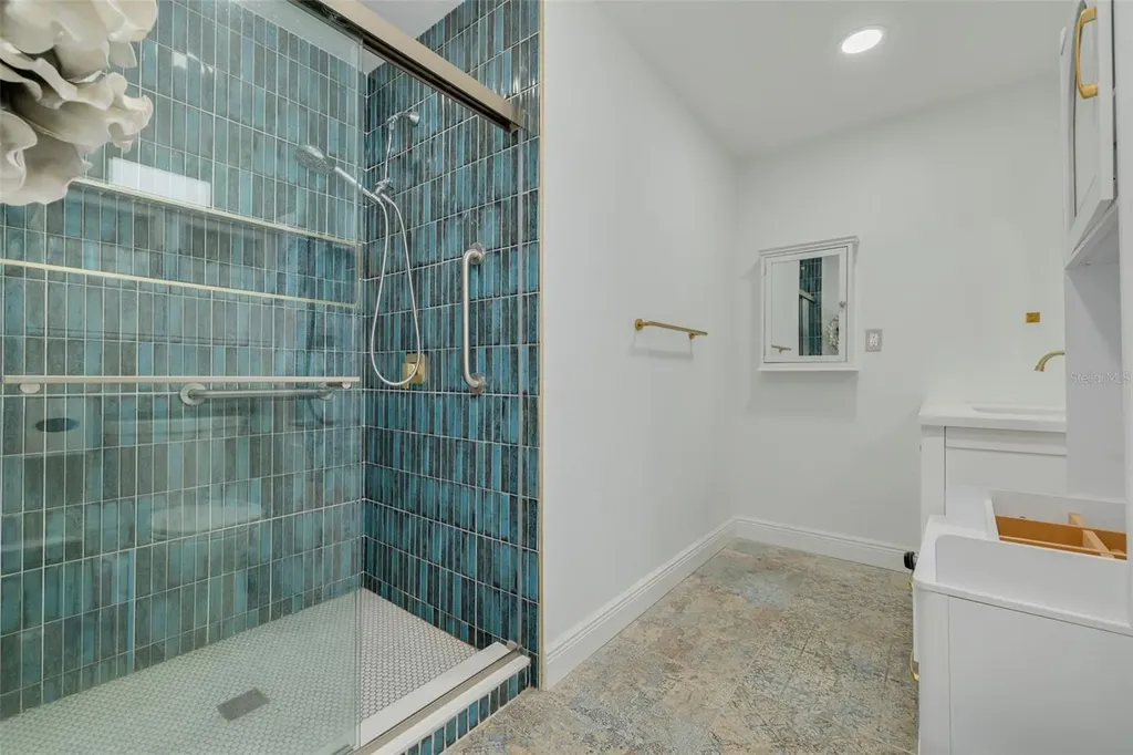2631 Oakbrook Drive Largo FL 33770