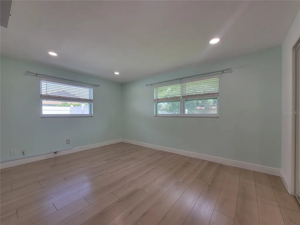 2631 Oakbrook Drive Largo FL 33770