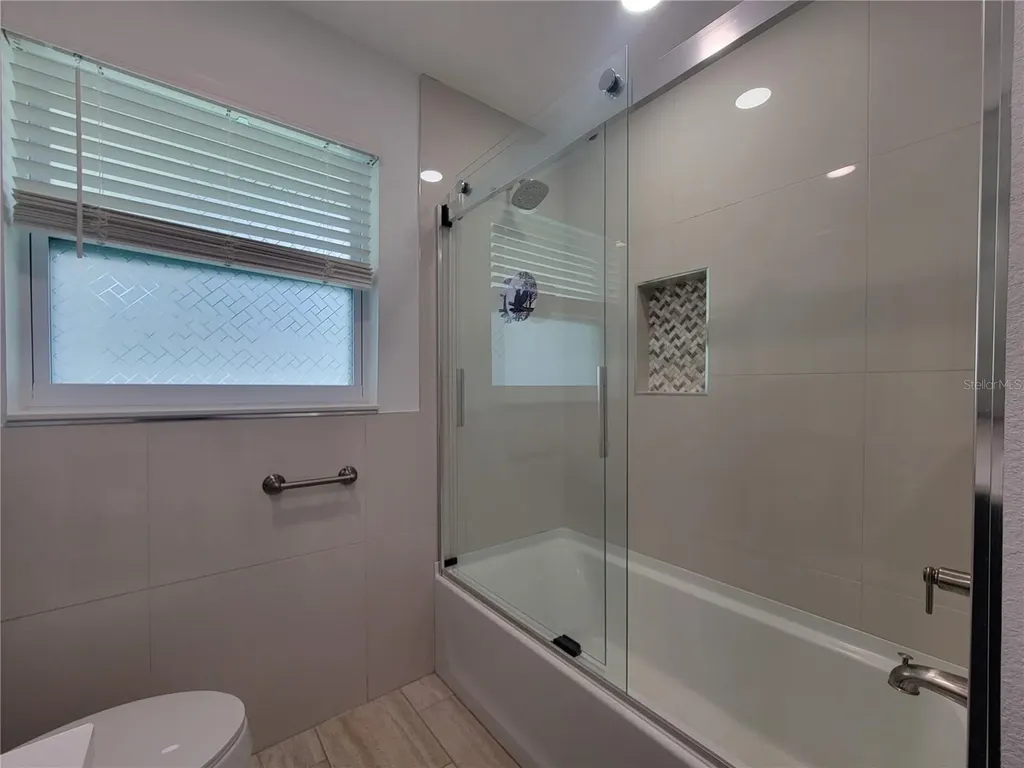 2631 Oakbrook Drive Largo FL 33770