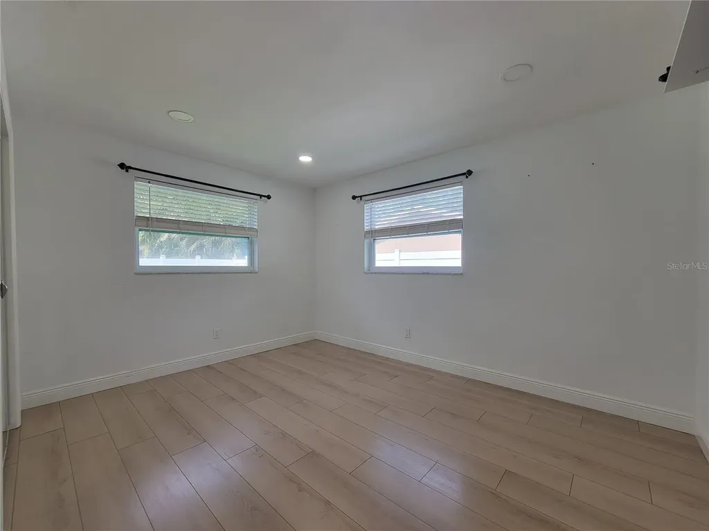 2631 Oakbrook Drive Largo FL 33770