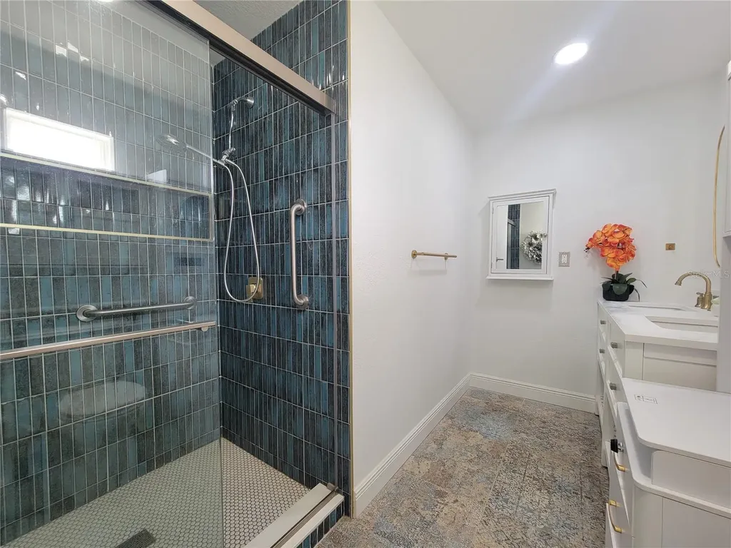 2631 Oakbrook Drive Largo FL 33770
