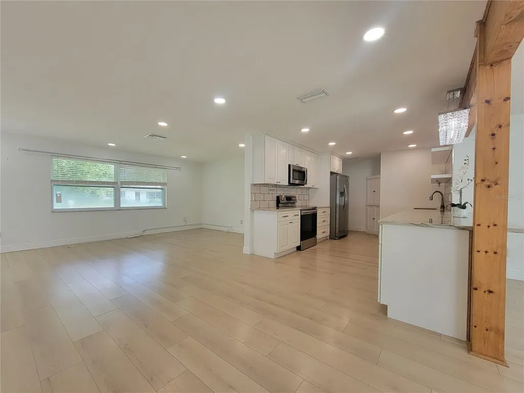 2631 Oakbrook Drive Largo FL 33770