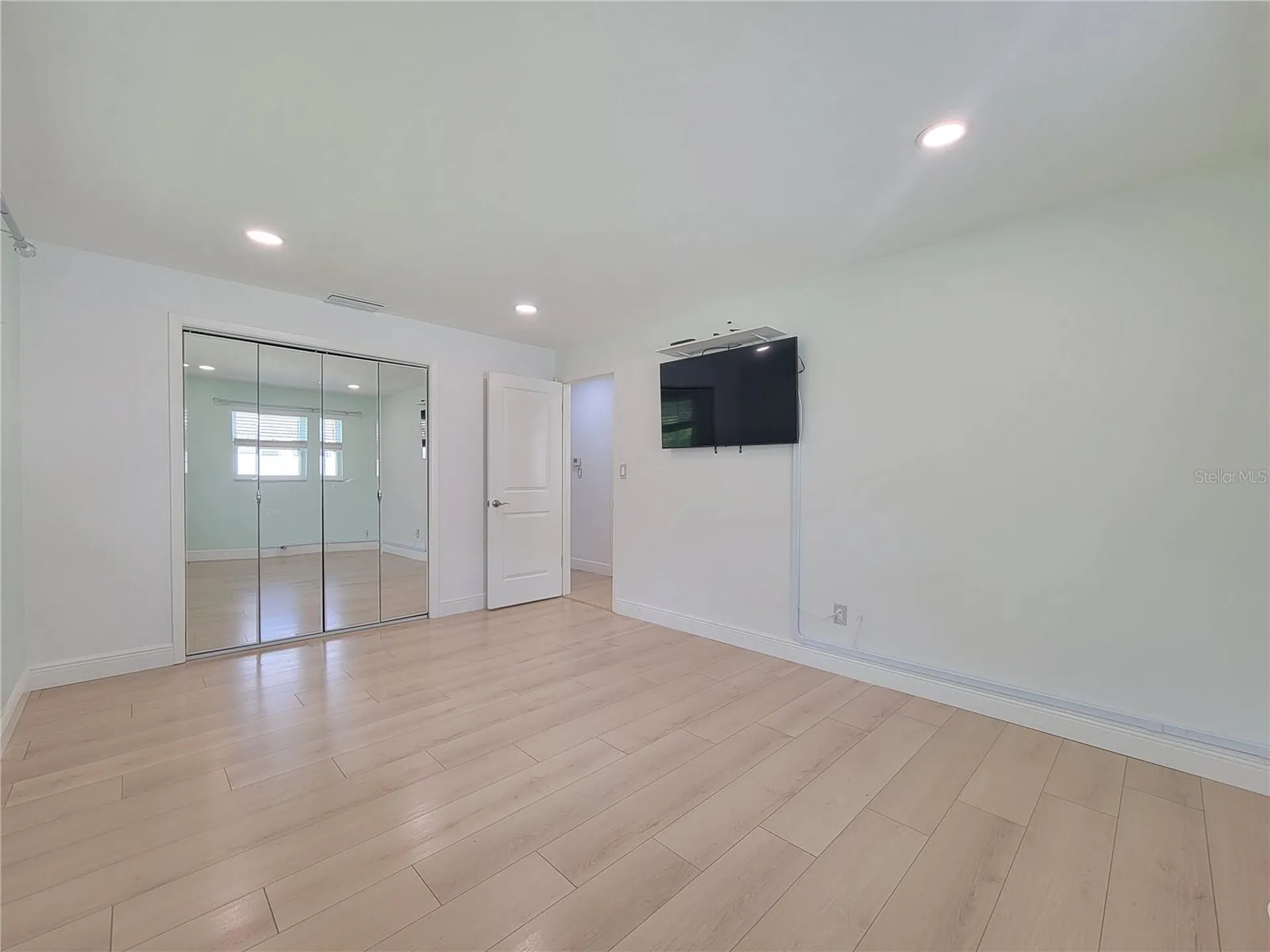 2631 Oakbrook Drive Largo FL 33770