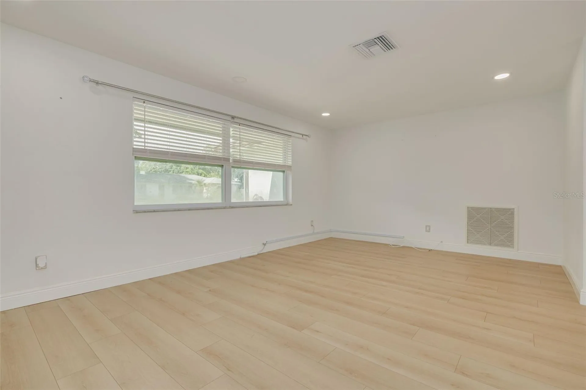 2631 Oakbrook Drive Largo FL 33770