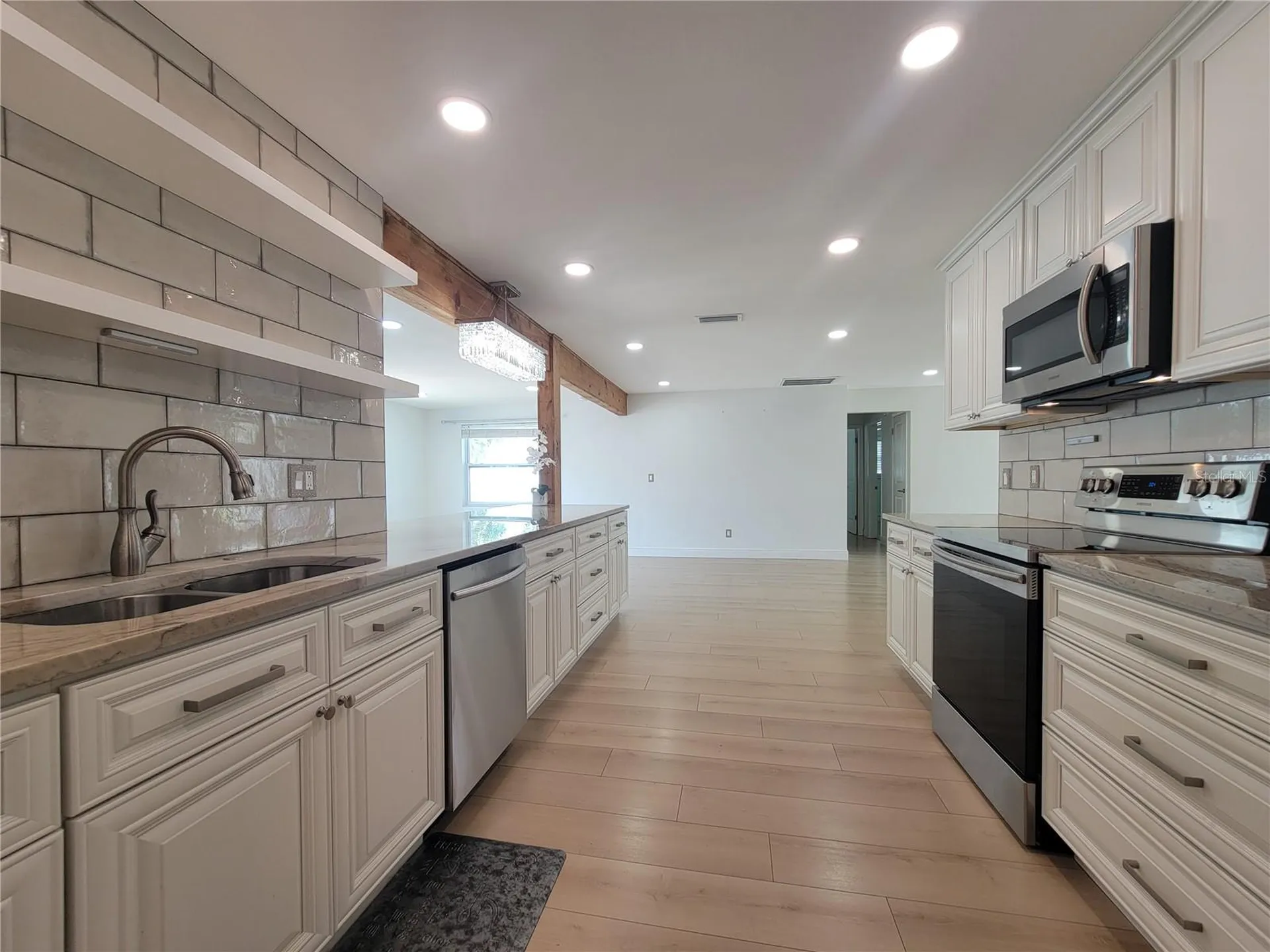 2631 Oakbrook Drive Largo FL 33770