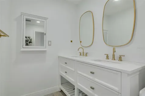 2631 Oakbrook Drive Largo FL 33770