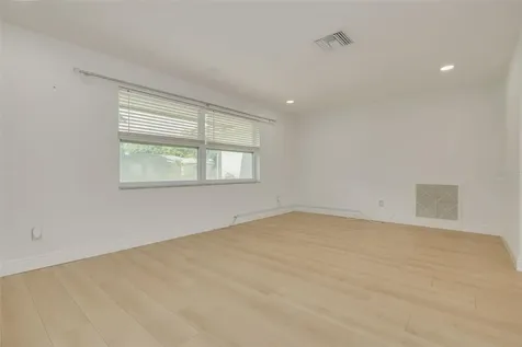 2631 Oakbrook Drive Largo FL 33770