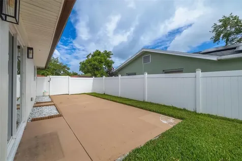 2631 Oakbrook Drive Largo FL 33770