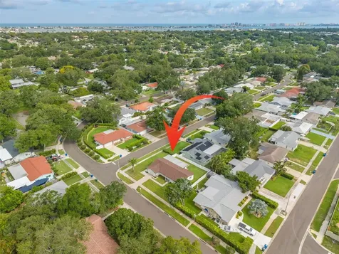 2631 Oakbrook Drive Largo FL 33770