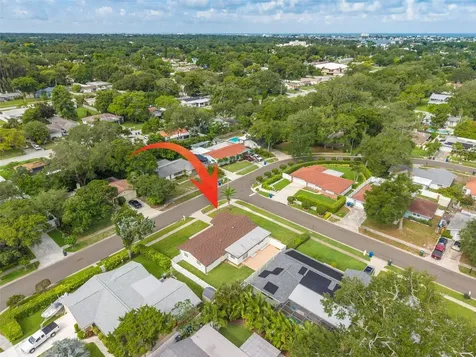 2631 Oakbrook Drive Largo FL 33770