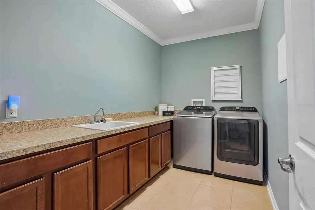 3184 Park Meadow Drive Apopka FL 32703
