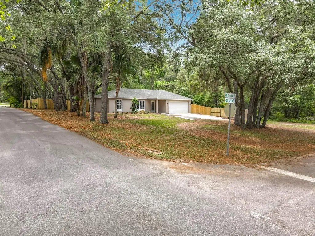 1490 Broadway Avenue Orange City FL 32763