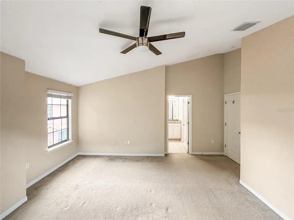 16615 Kingletside Court Lithia FL 33547