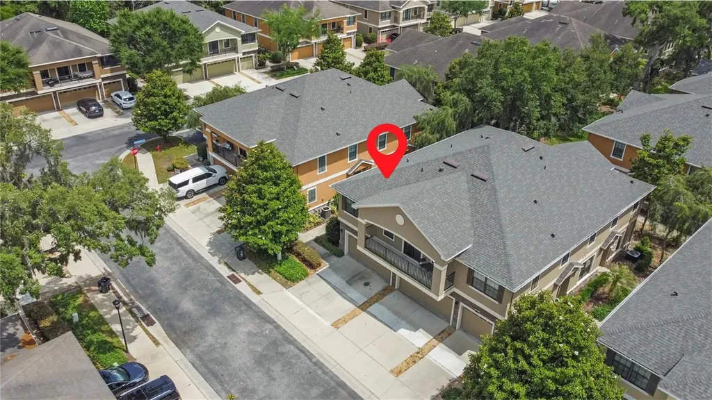 16615 Kingletside Court Lithia FL 33547