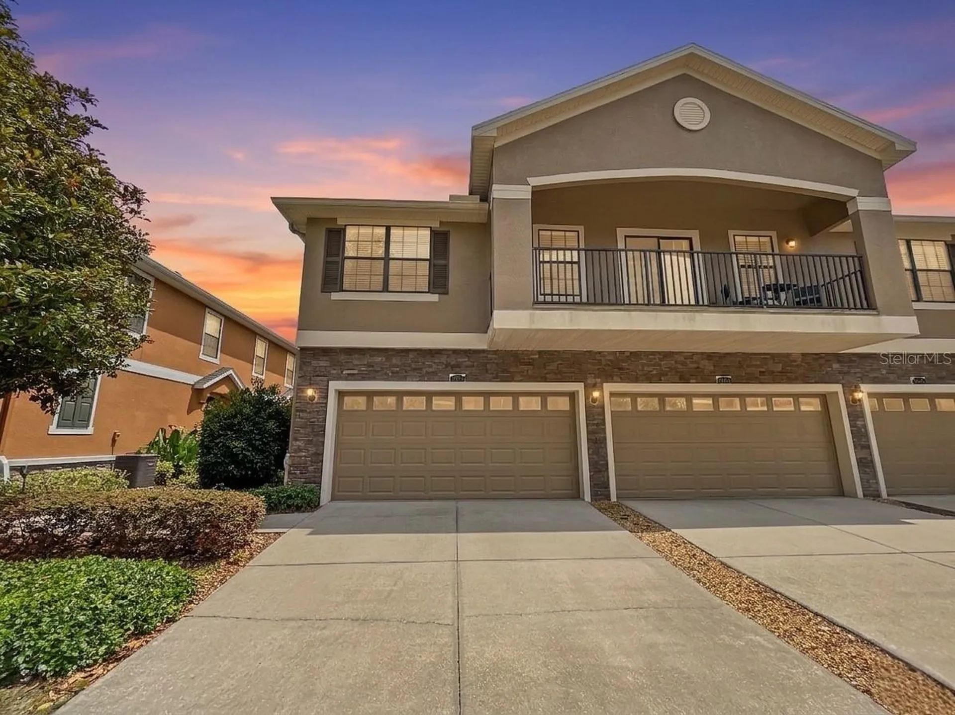 16615 Kingletside Court Lithia FL 33547