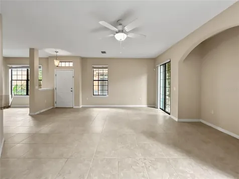 16615 Kingletside Court Lithia FL 33547