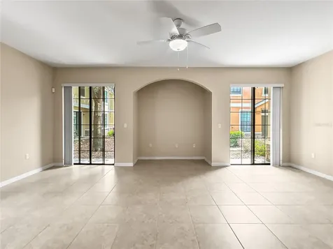 16615 Kingletside Court Lithia FL 33547