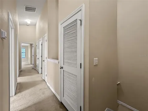 16615 Kingletside Court Lithia FL 33547