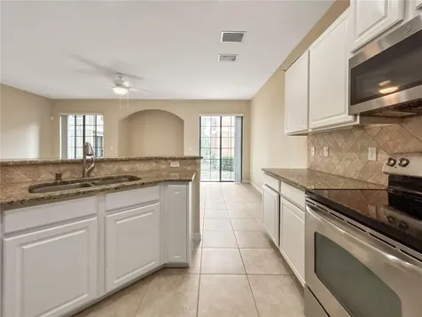 16615 Kingletside Court Lithia FL 33547