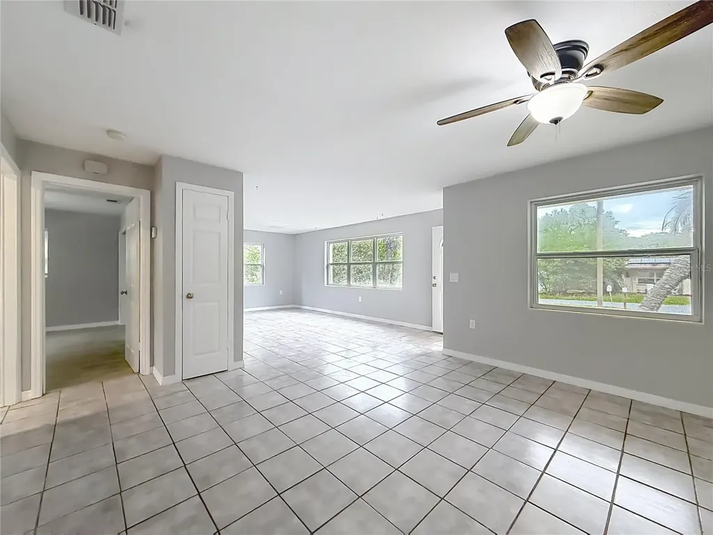 10 S Wadsworth Avenue Beverly Hills FL 34465