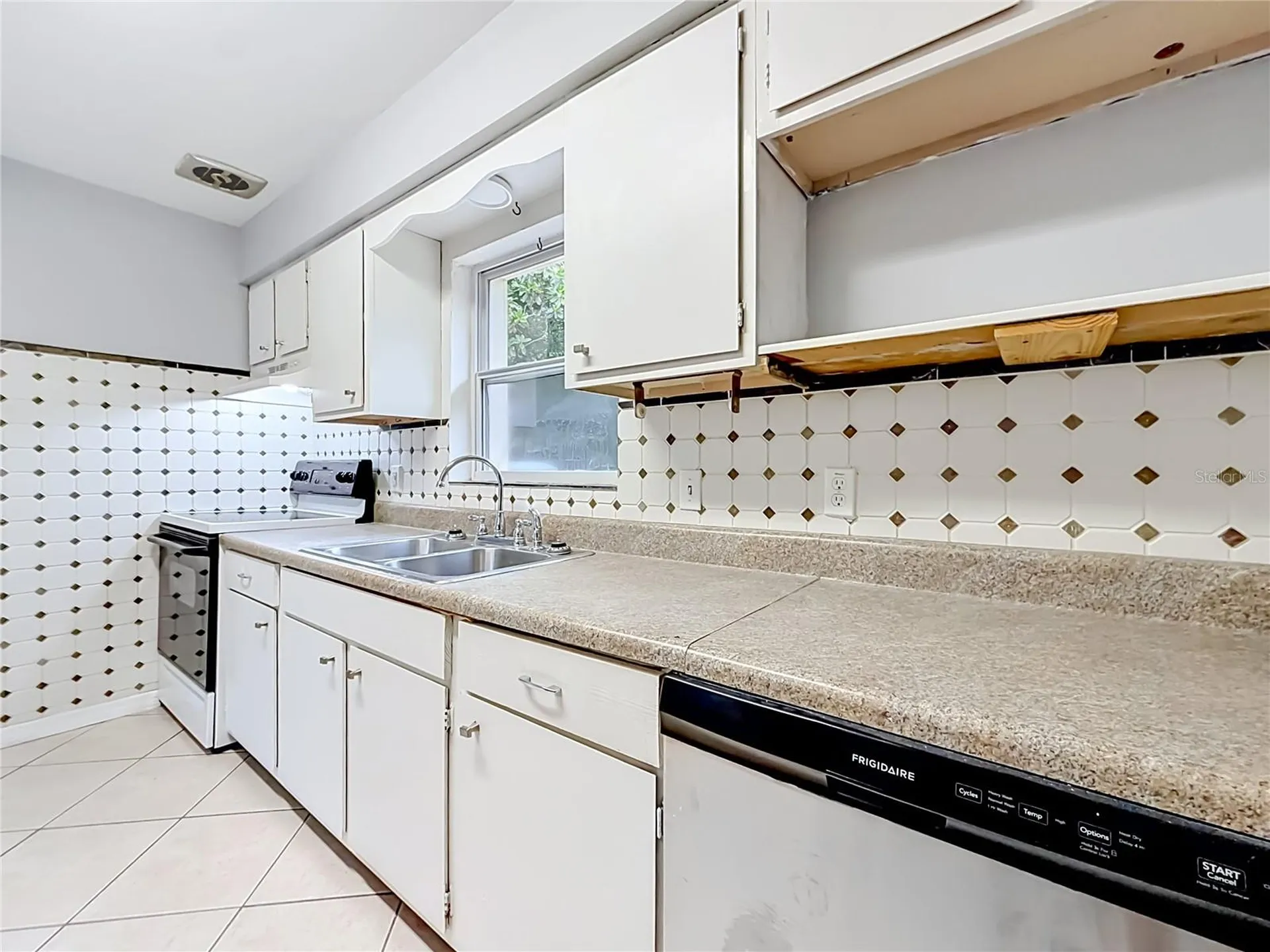 10 S Wadsworth Avenue Beverly Hills FL 34465
