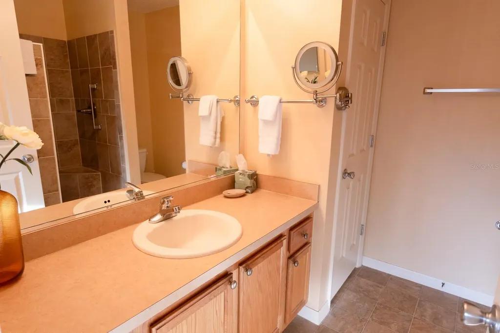 2633 English Ivy Circle The Villages FL 32162