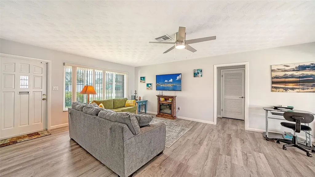 22201 Olean Boulevard Port Charlotte FL 33952