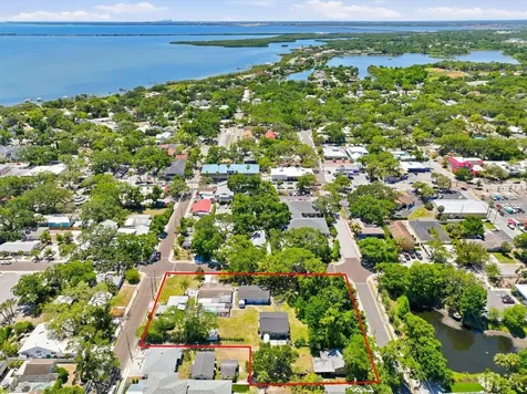 515 2nd Street N Safety Harbor FL 34695