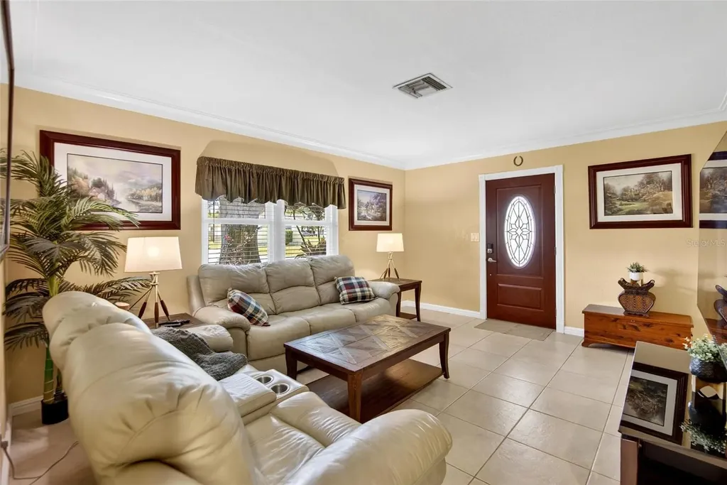 3779 Benson Avenue N St Petersburg FL 33713