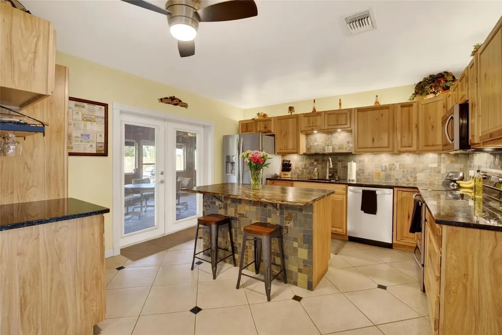 3779 Benson Avenue N St Petersburg FL 33713