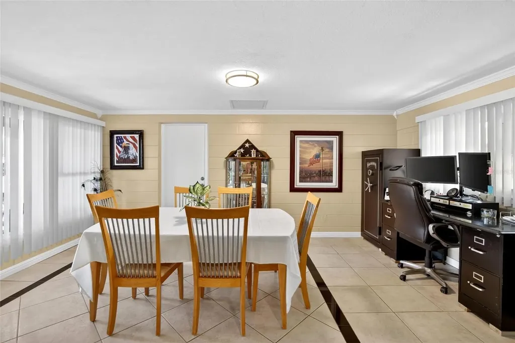 3779 Benson Avenue N St Petersburg FL 33713
