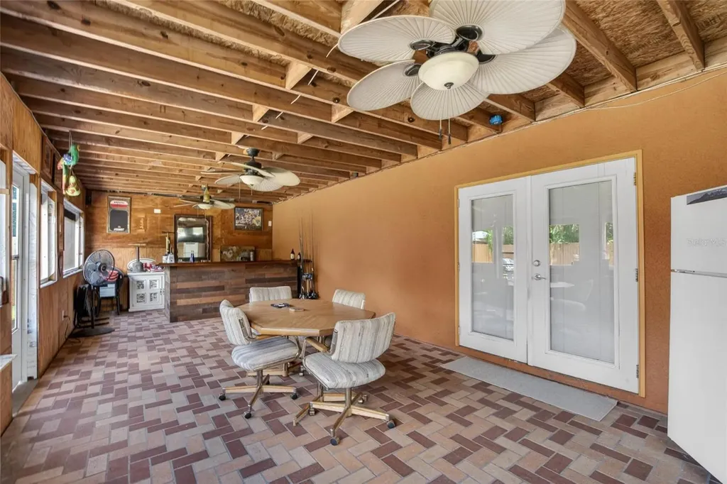 3779 Benson Avenue N St Petersburg FL 33713