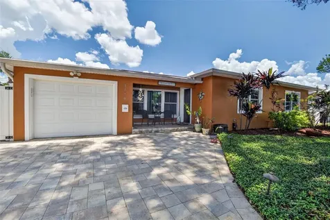 3779 Benson Avenue N St Petersburg FL 33713